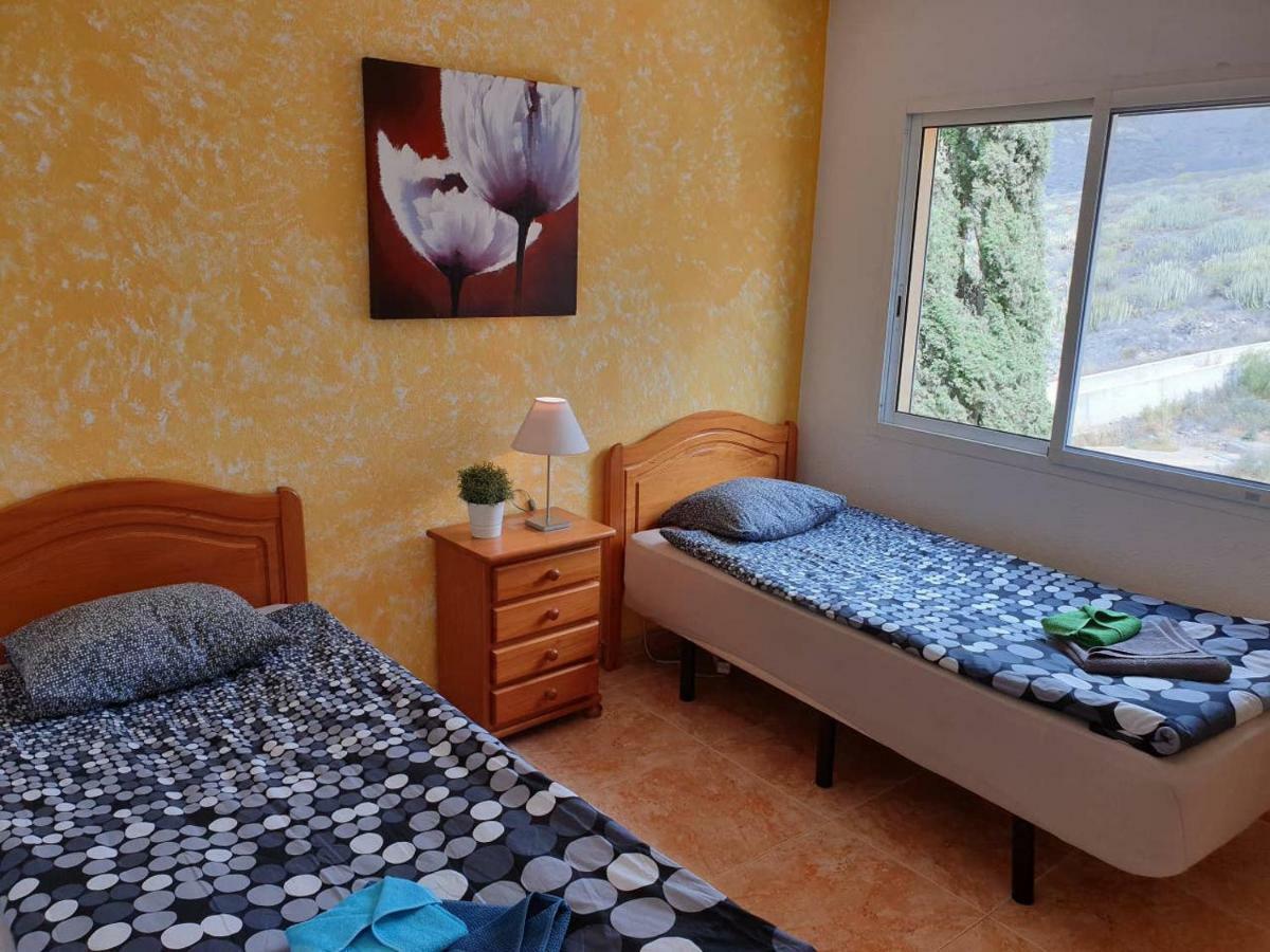 Villa Roque Del Conde With Private Pool, Terrace With Fantastic Sea Views, Wifi, Garden, Garage Adeje Exterior photo